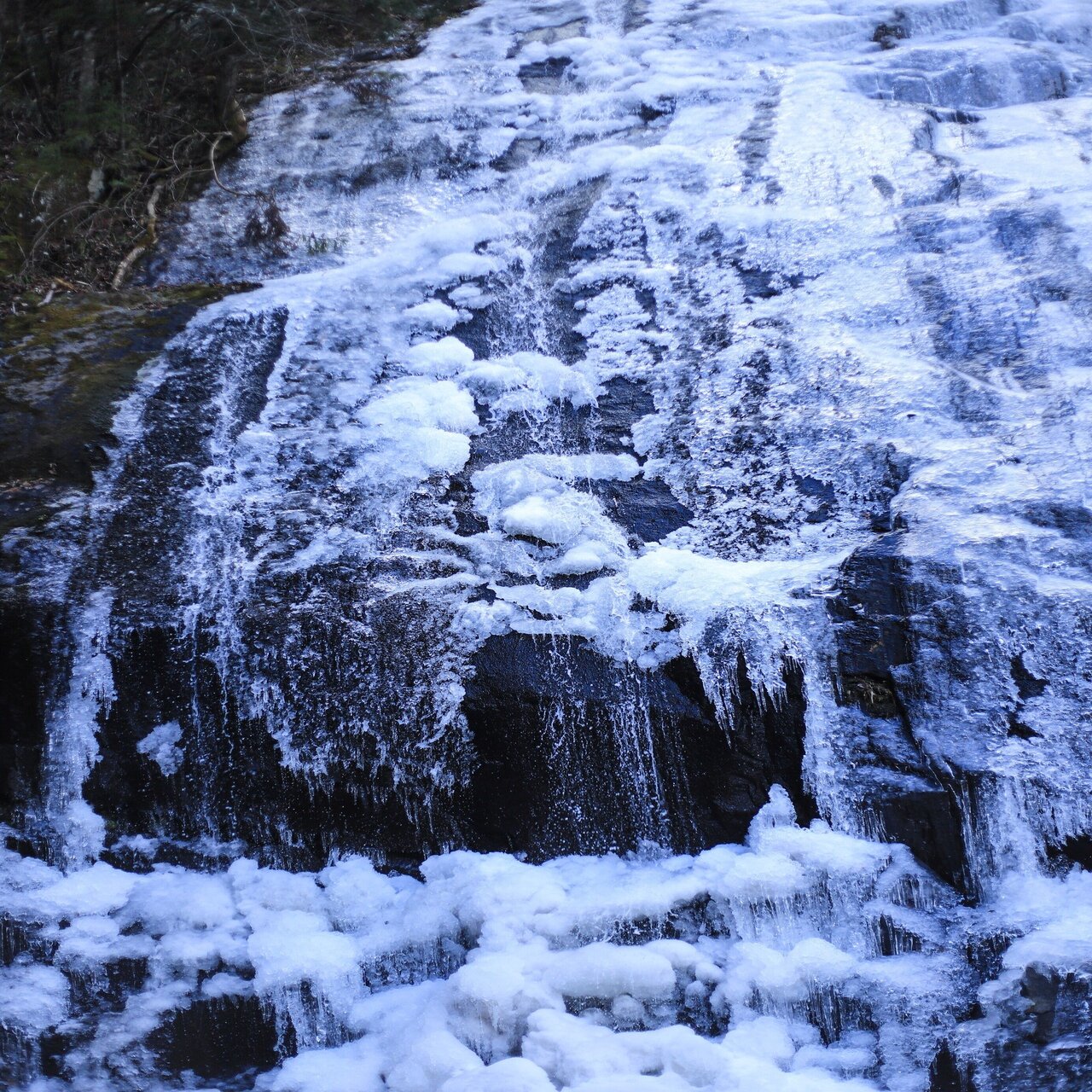 冬の滝めぐり 御来光の滝ver 東温市公式note 愛媛県