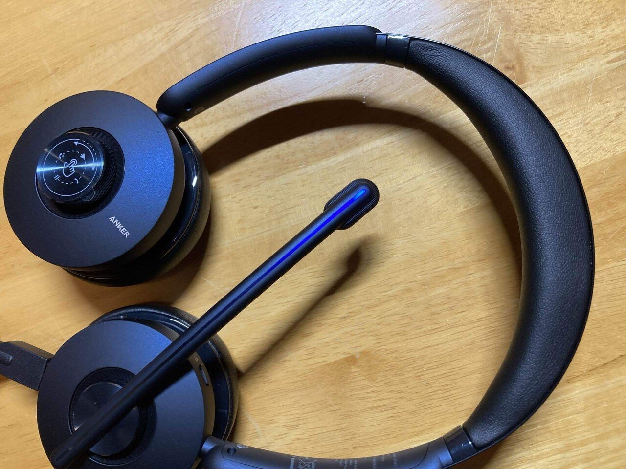 ガジェット紹介】Anker PowerConf H700【ワイヤレスヘッドセット ガジェット紹介】Anker PowerConf H700【ワイヤレスヘッドセット