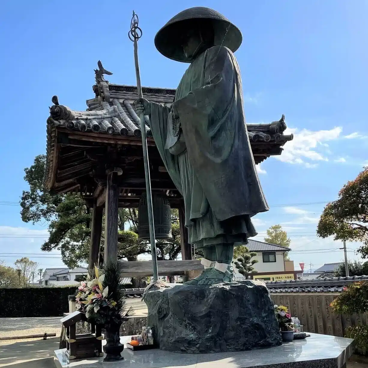 四国別格二十霊場巡礼（画像）】第19番札所 香西寺｜旅いこか ＠ 車で