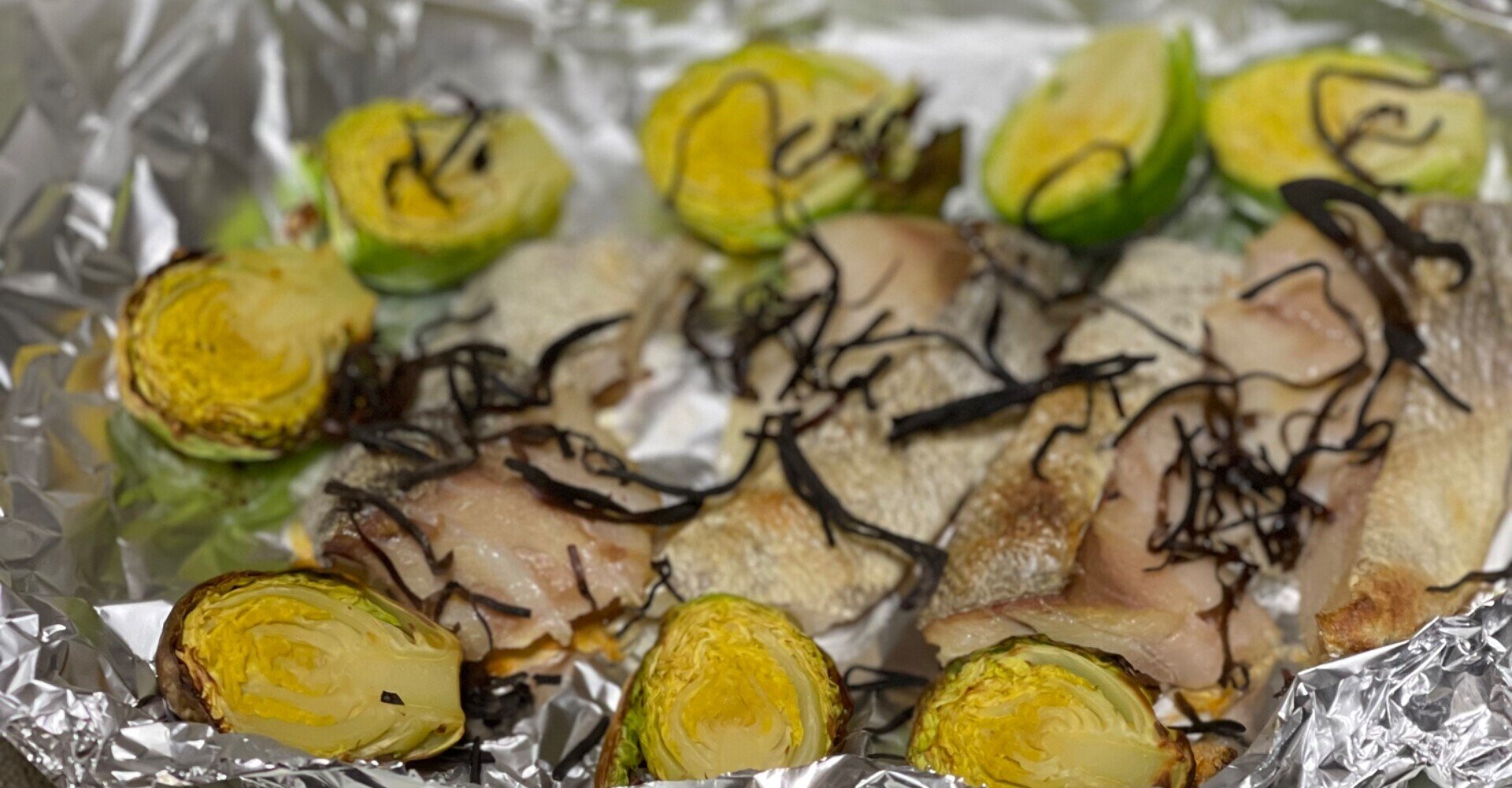 おうち定食 121 タラと芽キャベツのホイル焼き 昆布風味 ひらさわあけみ Note