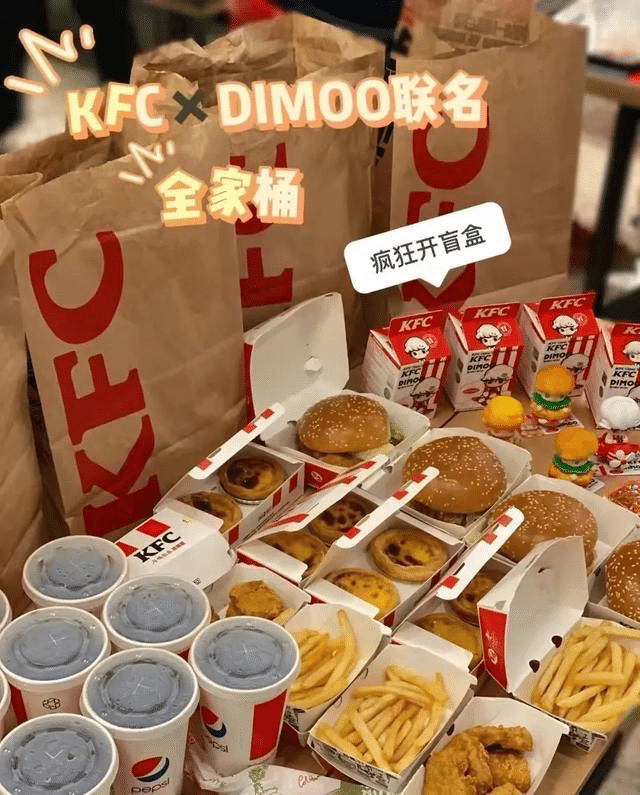 【激レア】EXO-M 中国 KFC 公式 フィギュア 5個セット 激レア】EXO-M 中国 KFC 公式 フィギュア 5個セット