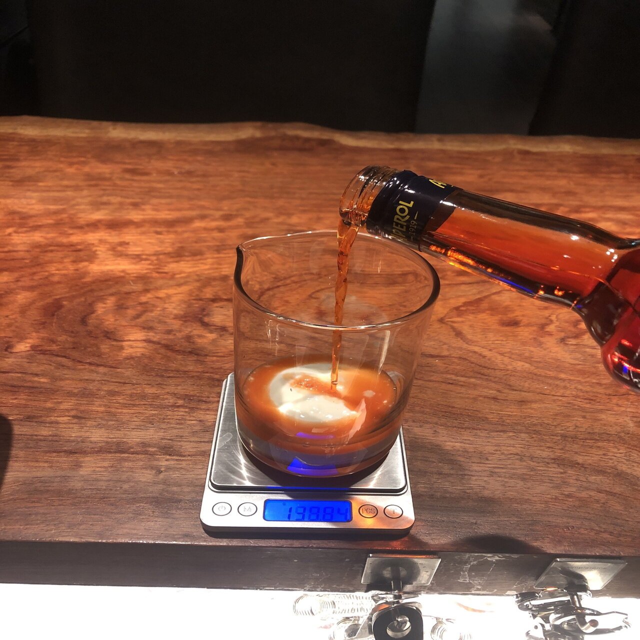 食前酒の大定番 Aperol Spritz アペロールスプリッツ とは Mixology Online Magazine Note