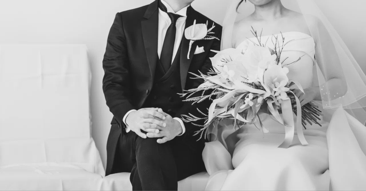 結婚式とは、二人でつくる扉のようなものかもしれない｜長瀬ほのか