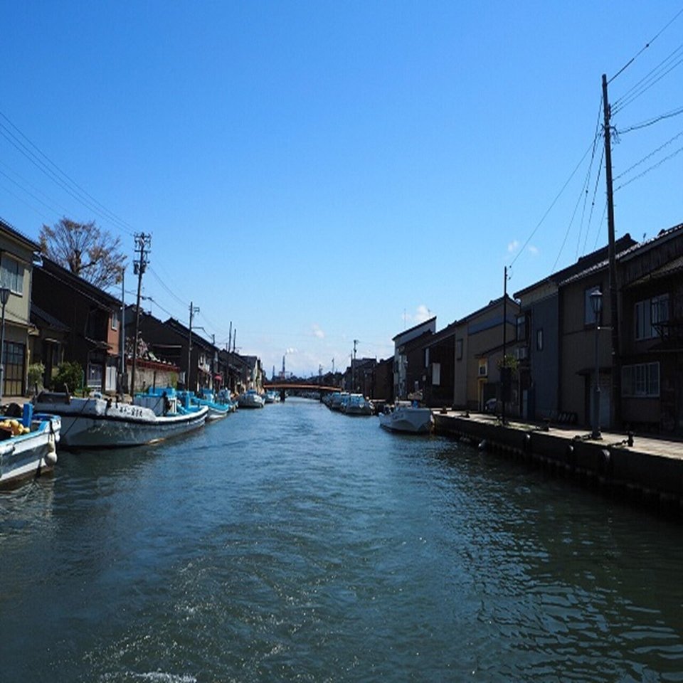 富山の遊覧船が面白い 四季の移ろいをパノラマで楽しもう とやま移住 Note