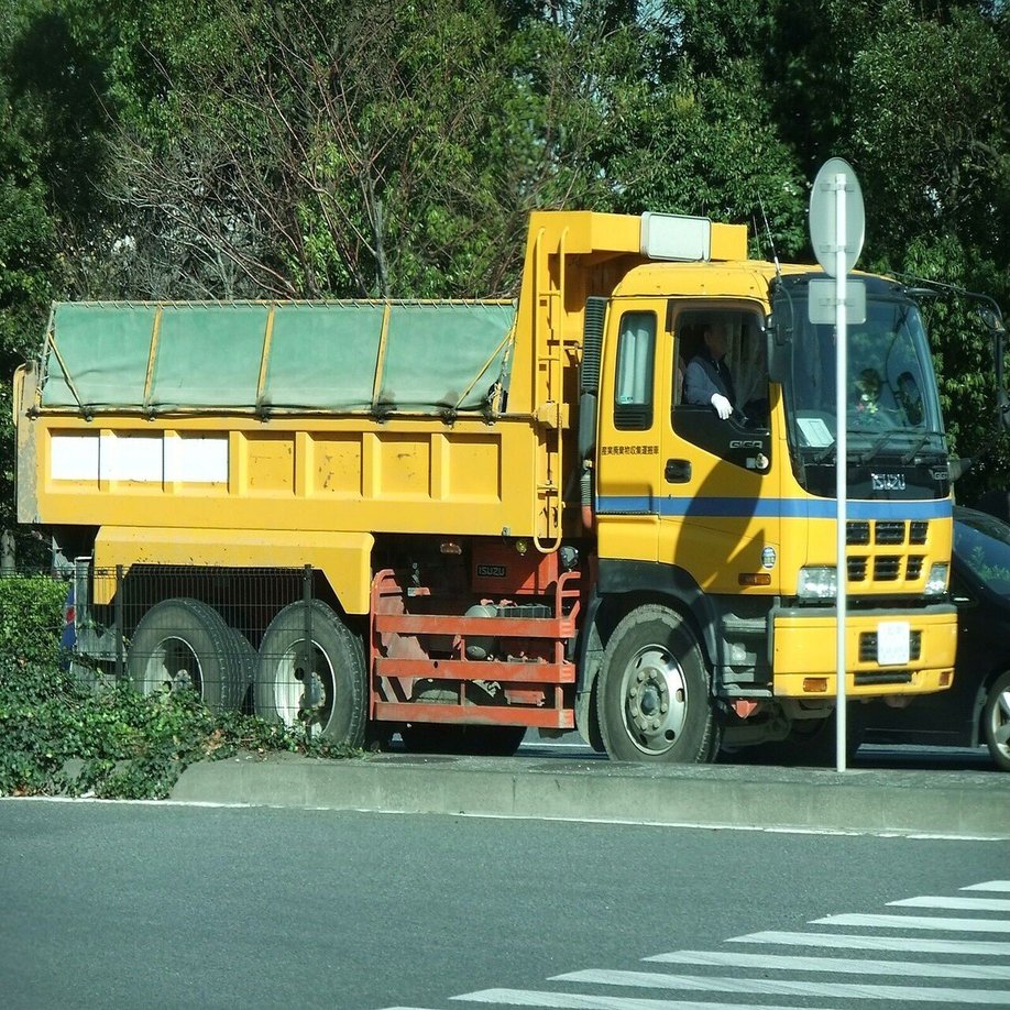 10トンダンプとは？サイズやレンタル価格、求人など詳しく紹介します