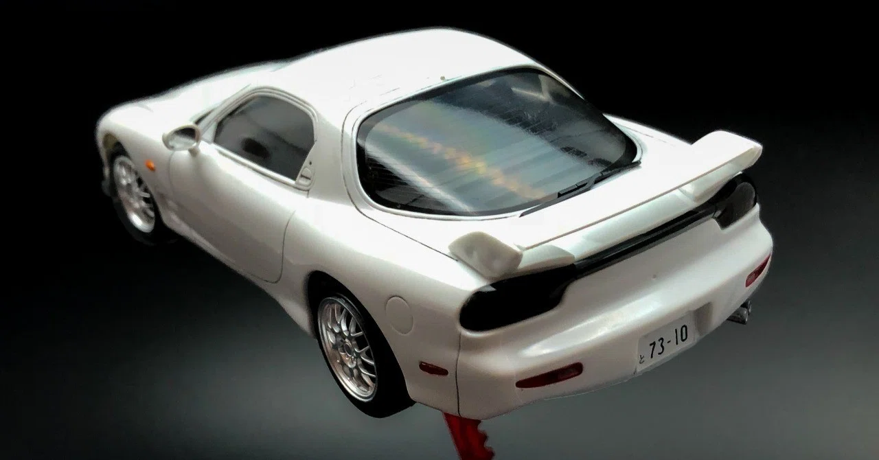 いま一番飛んでいて欲しい車のプラモデル:安室透のRX-7|ぬのむ