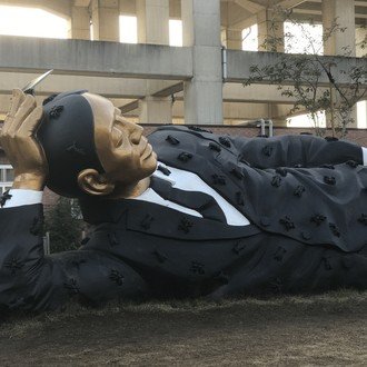 飯田橋の小さな出版社の社長です。