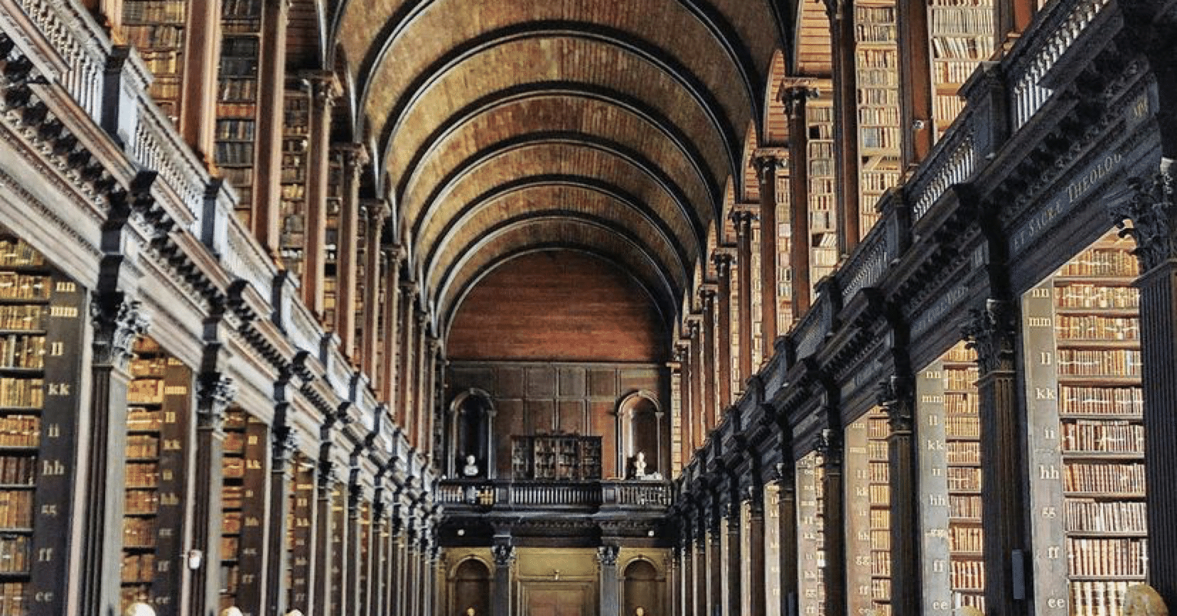 世界 ハリーポッター スターウォーズを彷彿とさせる図書館が美しすぎて a Book タガブック フォロー順次返します Note