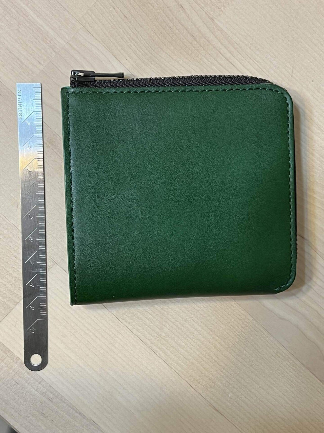 【新品未使用】usfl 緑色 レザー ジッパー財布 新品未使用】usfl 緑色 レザー ジッパー財布 ソフトレザー 牛革