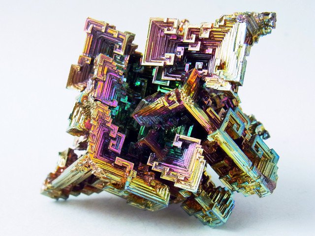 Bismuth Crystal 109.8g about60mm