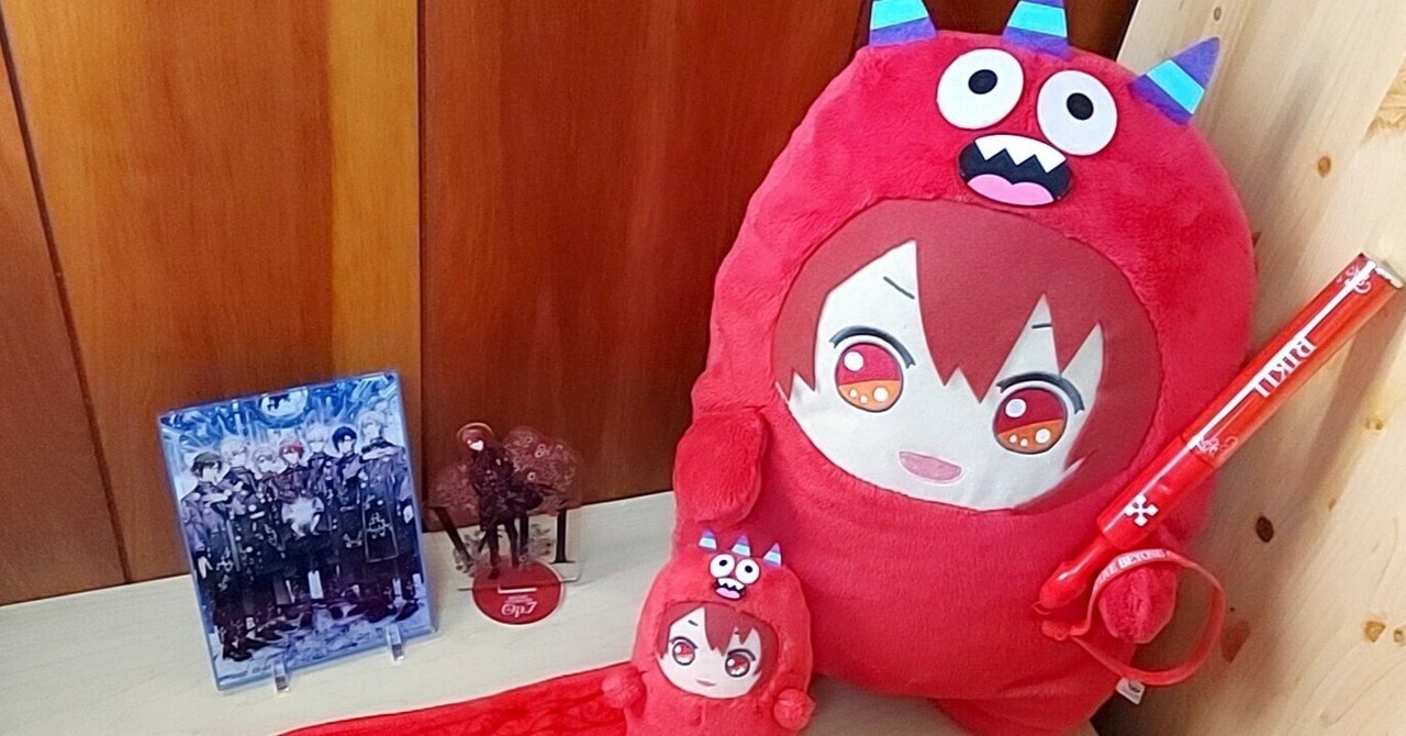 アイナナ 怪獣パーカー 和泉三月 アイナナ 怪獣パーカー
