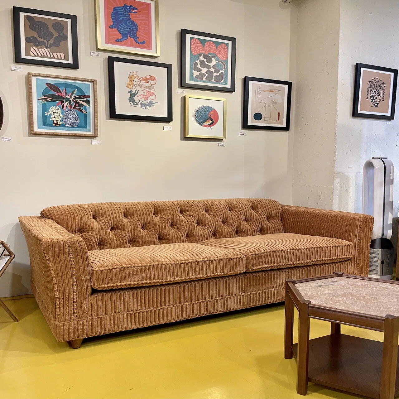 LAKEWOOD SOFA] It has arrived!｜インテリアショップ APARTMENT