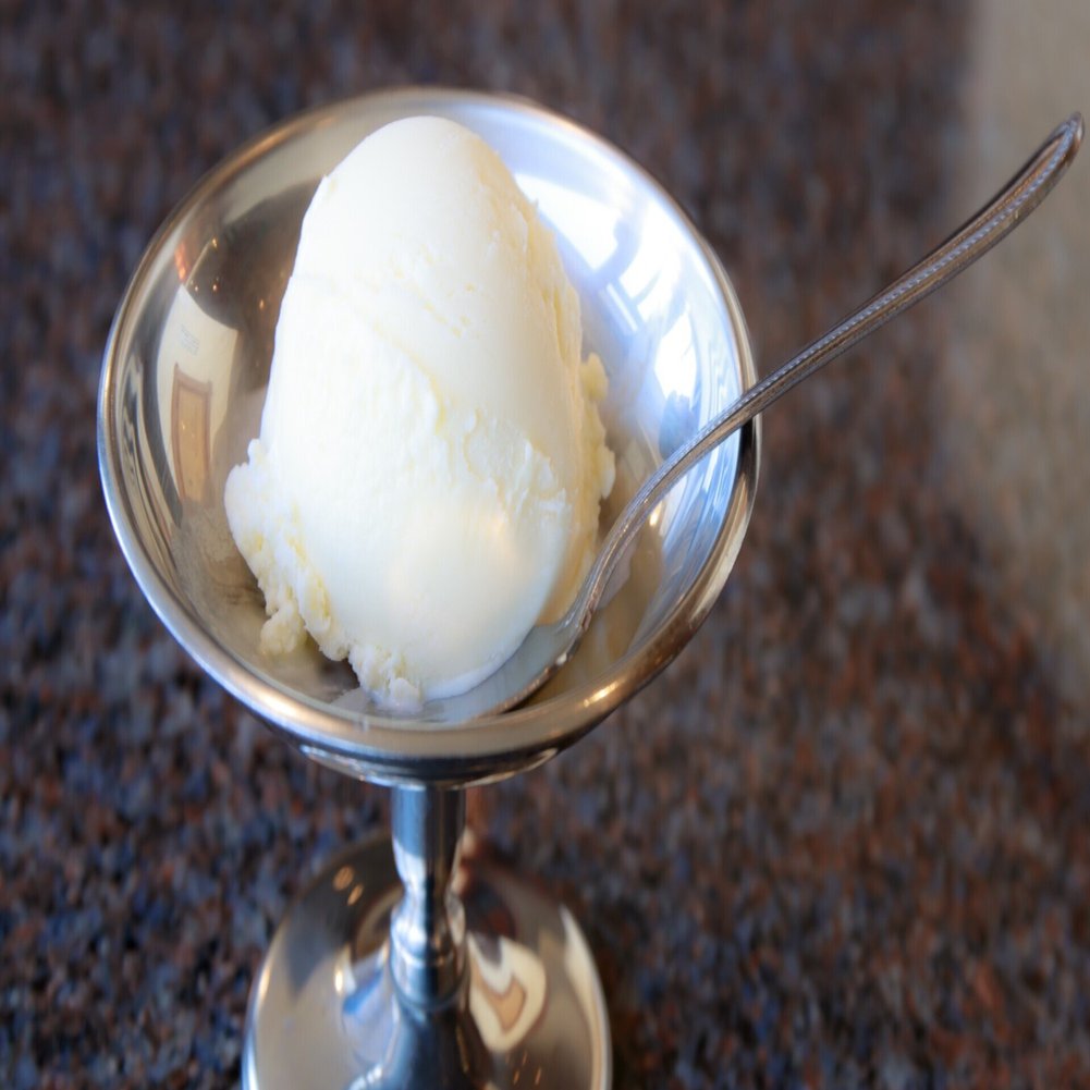 sora_starbucks 他のカスタムも見てみる𖧷 \u2061 ＼本日のカスタマイズ／ \u2061 \u2061 \u2061 #ジョイフルメドレーティーラテ \u2061  ▫️アーモンドミルクに変更 +55 ▫️ゼンブミルク ▫️ホワイトモカシロップに変更 ▫️ホイップ追加 +55 ▫️はちみつ追加 ..., image size:1920x1001