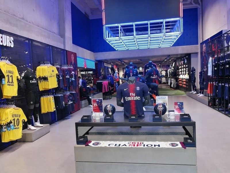 オシャレで裕福なサッカークラブ Psgのグッズ展開 熊本拓真 Note オシャレで裕福なサッカークラブ Psgのグッズ展開 熊本拓真 Note