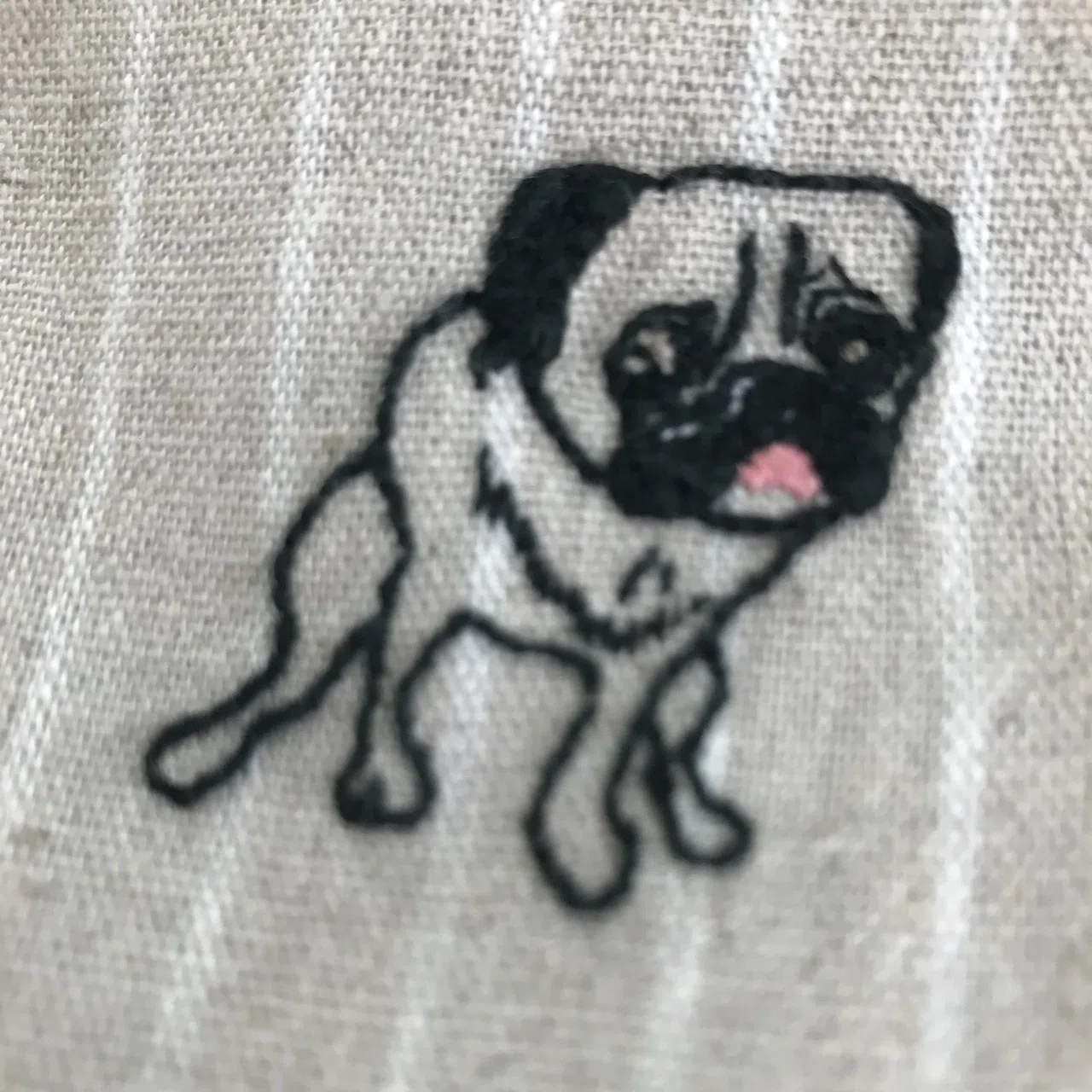 As I am, as I please, the pug will never hurt only you｜パグ