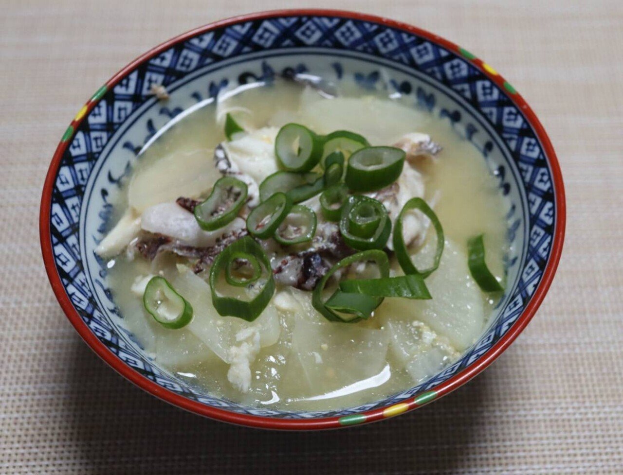レシピ 鯛 の あら汁 煮るのは10分。半端なく安い「魚のあら」で飲み干したくなるスープを作る【ラーメンも味変】
