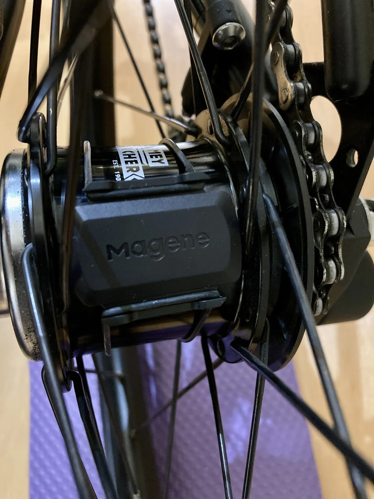 サードパーティのセンサーを買ってみました｜スルガ銀行サイクリング