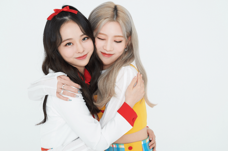 2.15 追記) LOONA🌛『2022 今月の少女 CONCERT [LOONAVERSE : FROM セールクリアランス グッズ デビューコンサート LOONA 今月の少女 アイドル