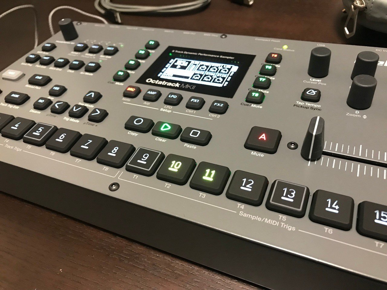 Octatrack を てにいれた 不時着 Note