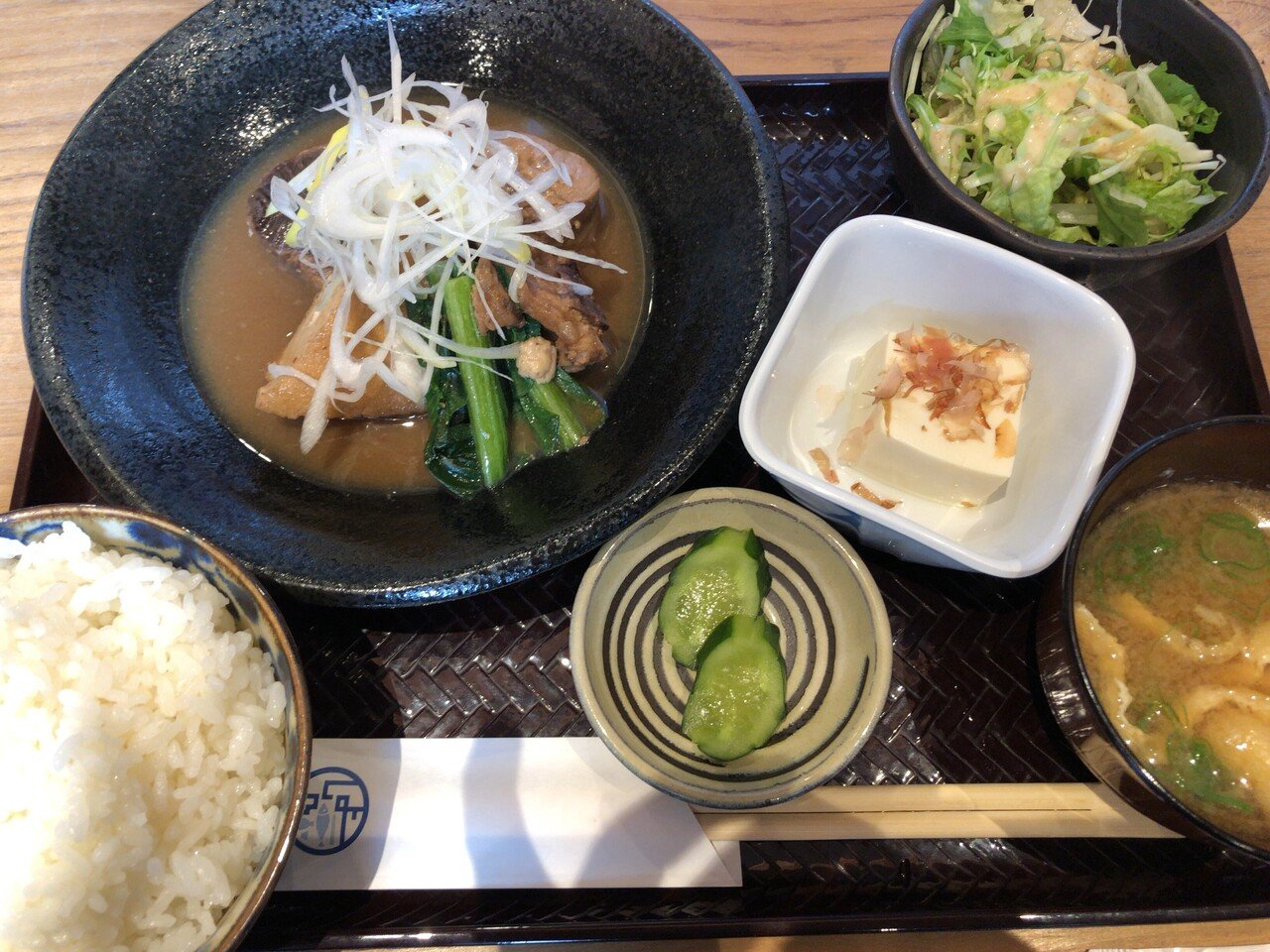 オサカナヤyoshinoにて 本日の煮魚定食 鮪 ごはんは大盛り 家では煮魚とかしないから 貴重なdha源 味もボリュームも最高でした Bota Note