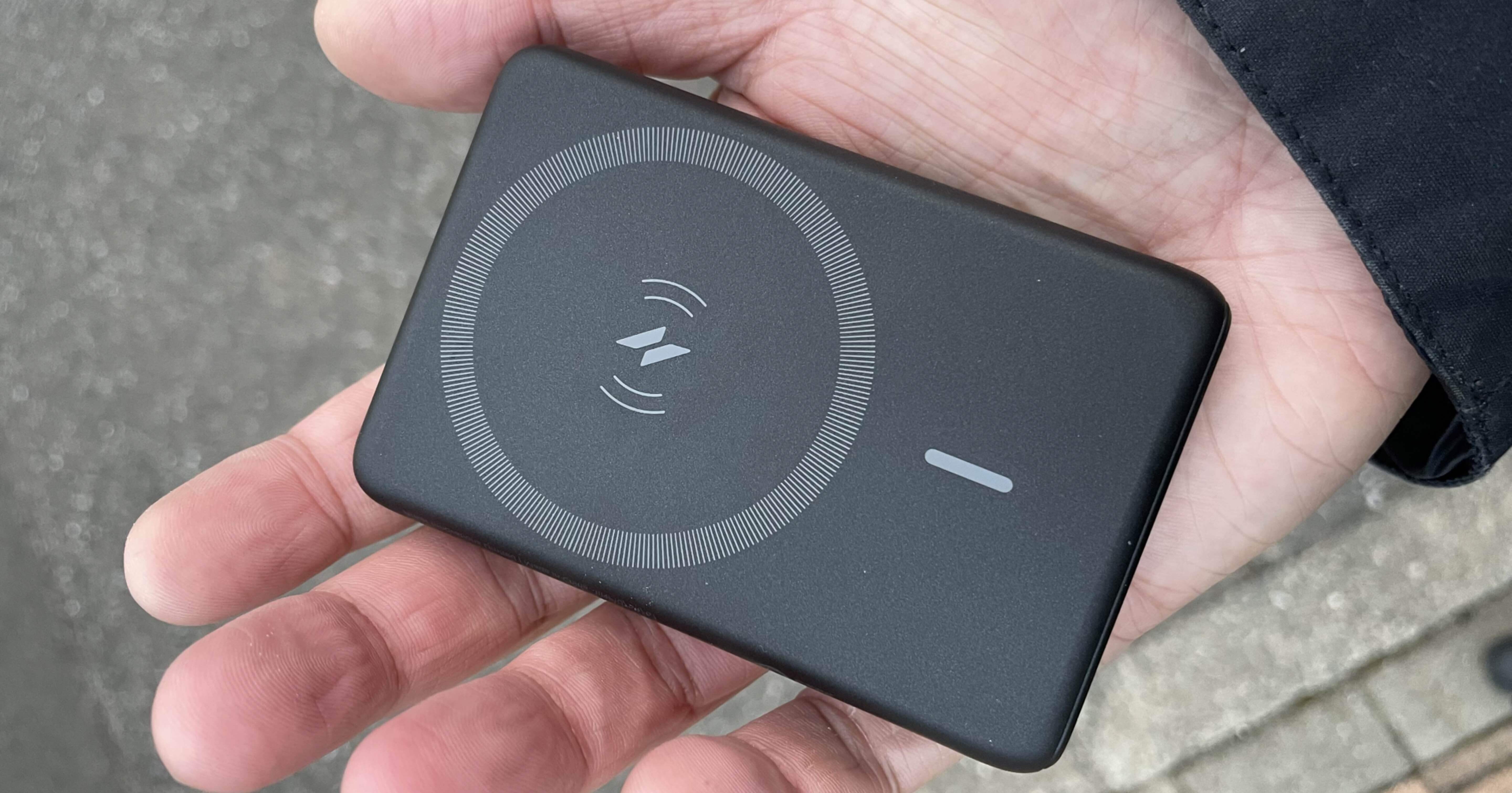 【購入する気のないいいねは迷惑！】純烈　モバイルバッテリー 購入する気のないいいねは迷惑！】純烈 モバイルバッテリー 購入する気