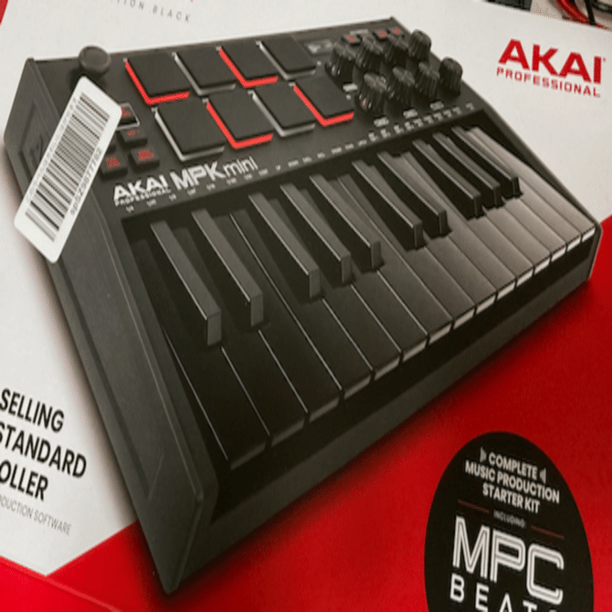 DTM初心者がAKAI MPK mini mk3を購入して約1年間使ってみて感じたこと