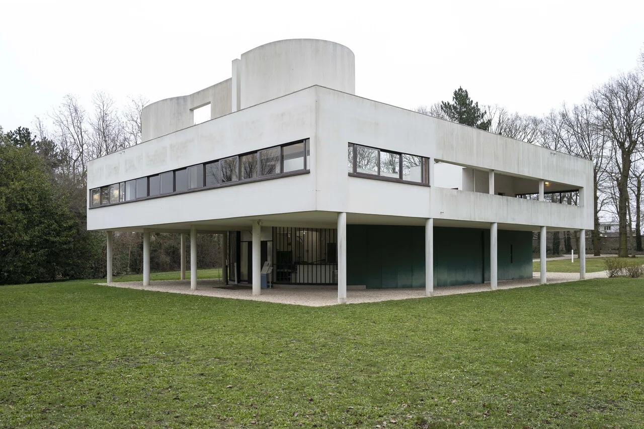 フランス建築巡り】サヴォア邸/ル・コルビジェ｜KOHARU_建築家_
