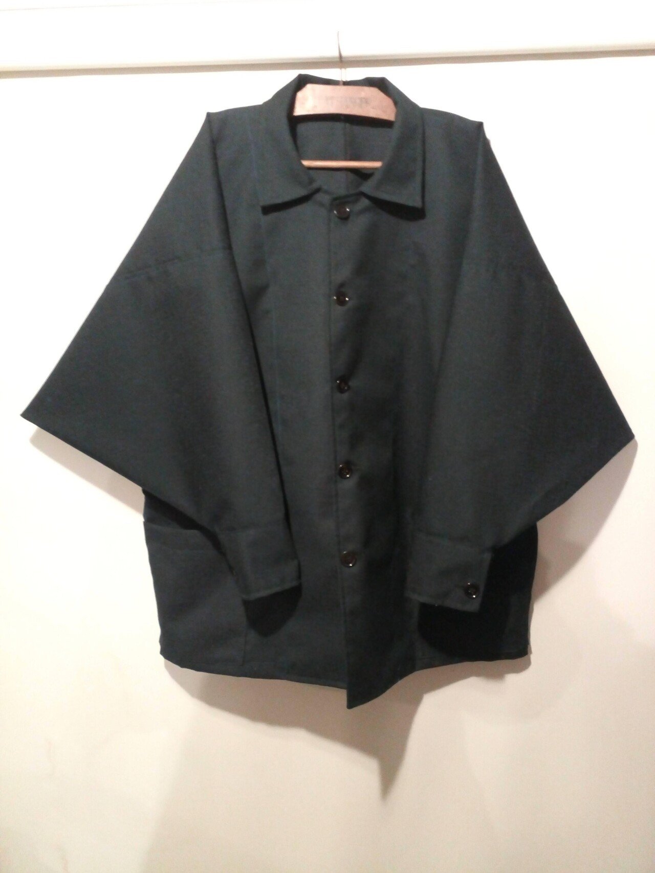 直線的なパターンの服|山口純 直線的なパターンの服|山口純