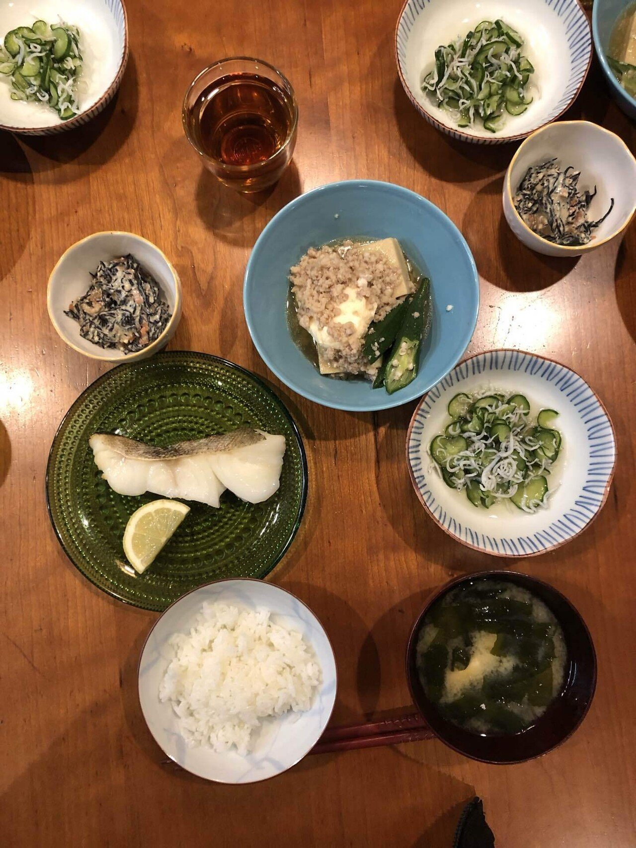 鱈塩焼き 高野豆腐オクラ卵鷄ミンチの煮物 胡瓜しらすの酢の物 ひじき煮物 味噌汁 チイヨ Note
