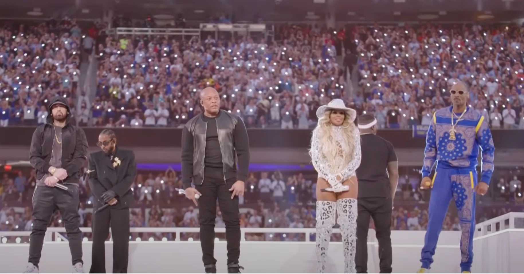 2022 super bowlハーフタイムショー 出演アーティスト衣装と 2022 super bowlハーフタイムショー 出演アーティスト衣装と
