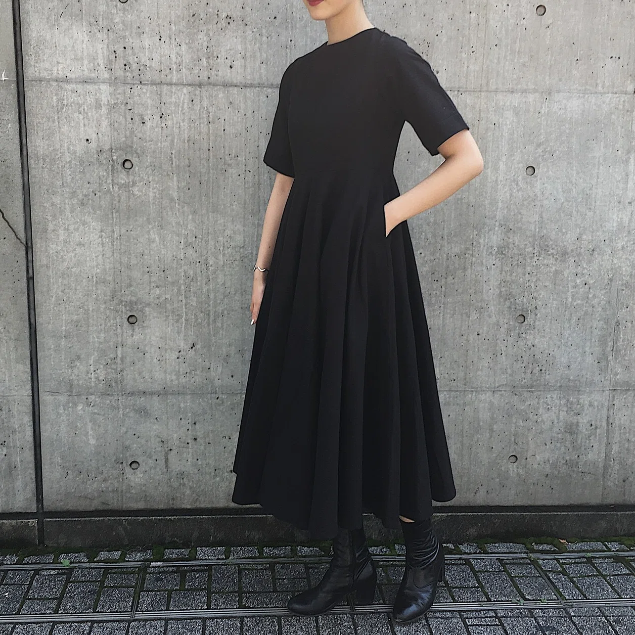 新作ワンピースは生地を5mも使った話 夏のワンピース追加の告知もあるよ Foufouは服屋さん Note