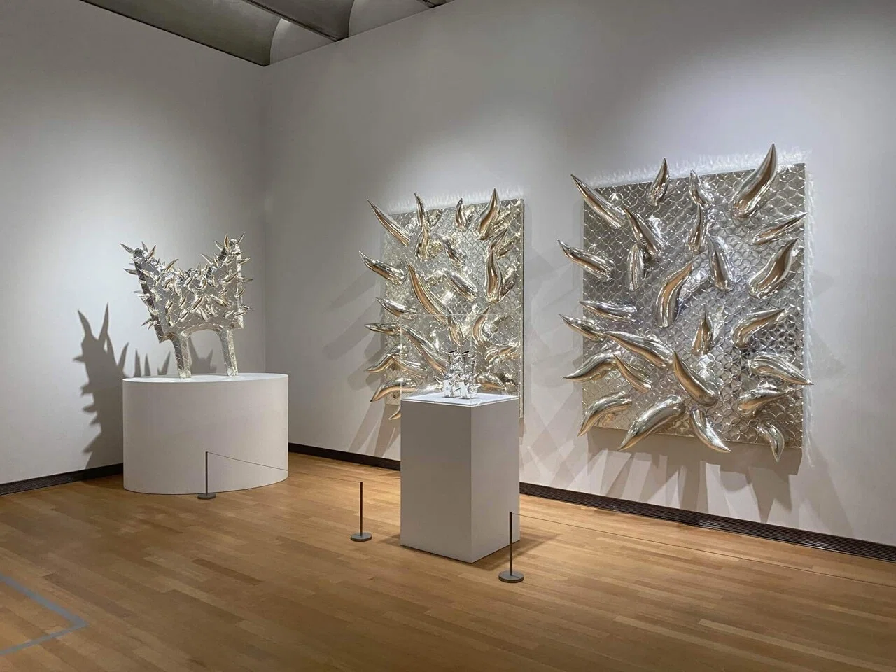 奇想のモード 装うことへの狂気、またはシュルレアリスム展」のレポ