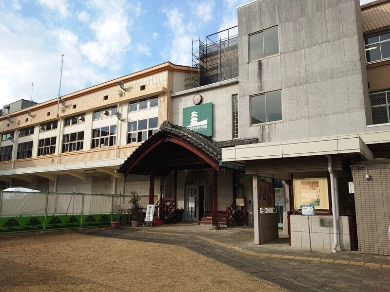 近代京都における小学校建築 | 川島 智生 |本 | 通販 | Amazon