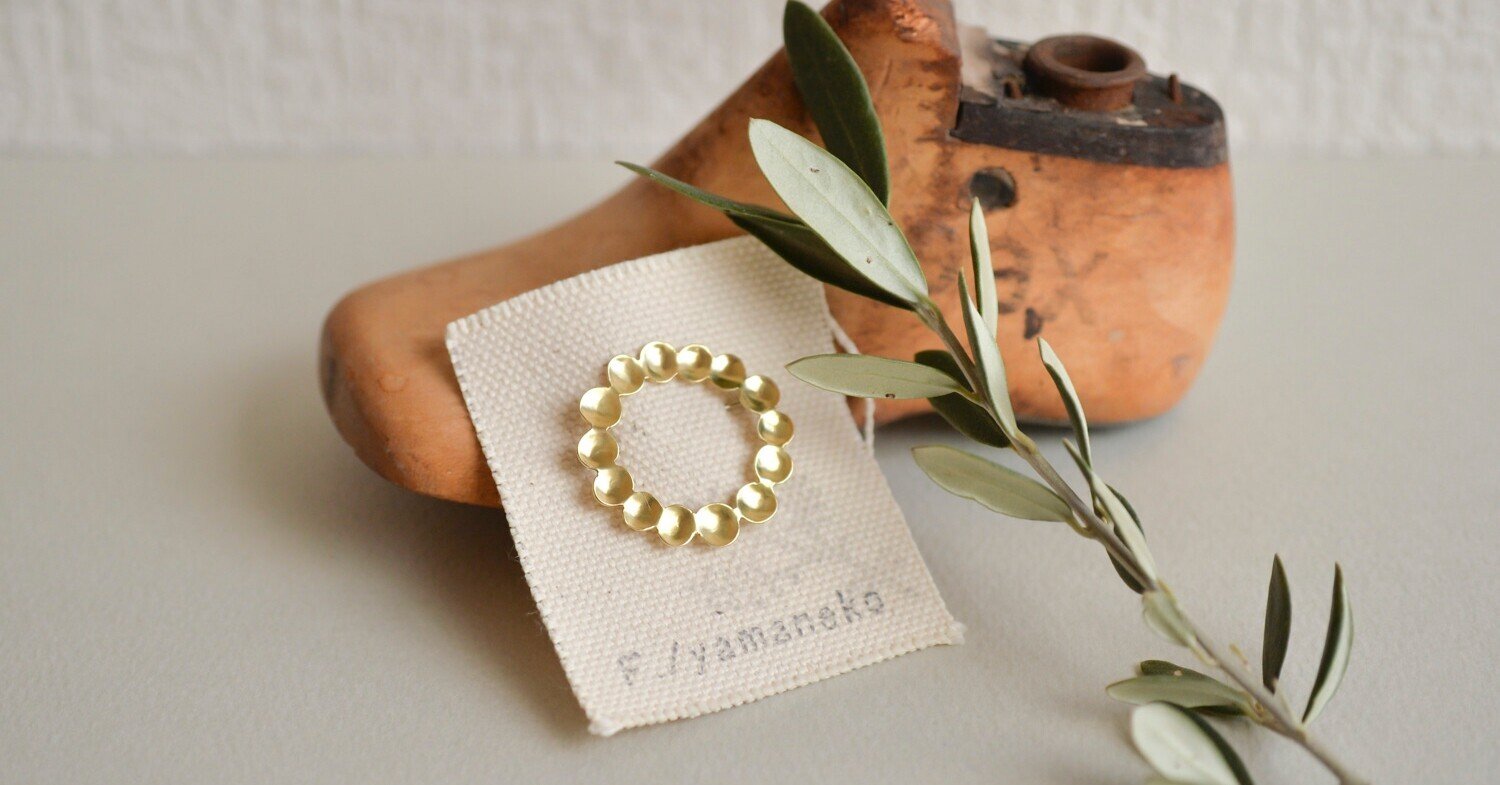 アクセサリー yamaneco お庭から生まれたアクセサリー。撮影を担当しました。｜くらしアトリエ