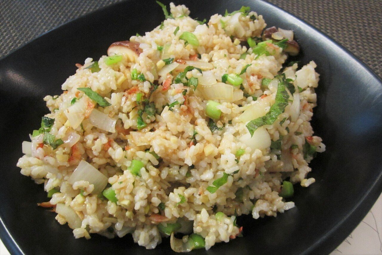 がんばりすぎないお昼ごはん 小エビと大葉のチャーハン 真帆 沁 Maho Shin 文筆家 Note がんばりすぎないお昼ごはん 小エビと大葉のチャーハン 真帆 沁 Maho Shin 文筆家 Note