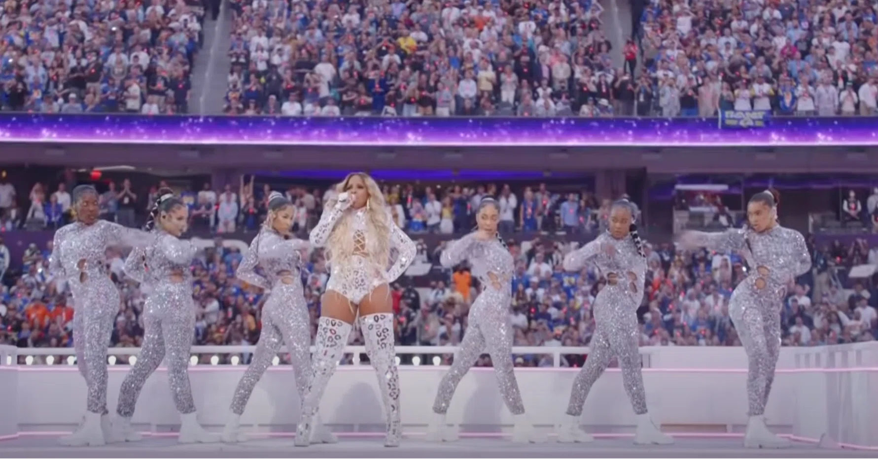 2022 super bowlハーフタイムショー 出演アーティスト衣装と素晴らしき 
