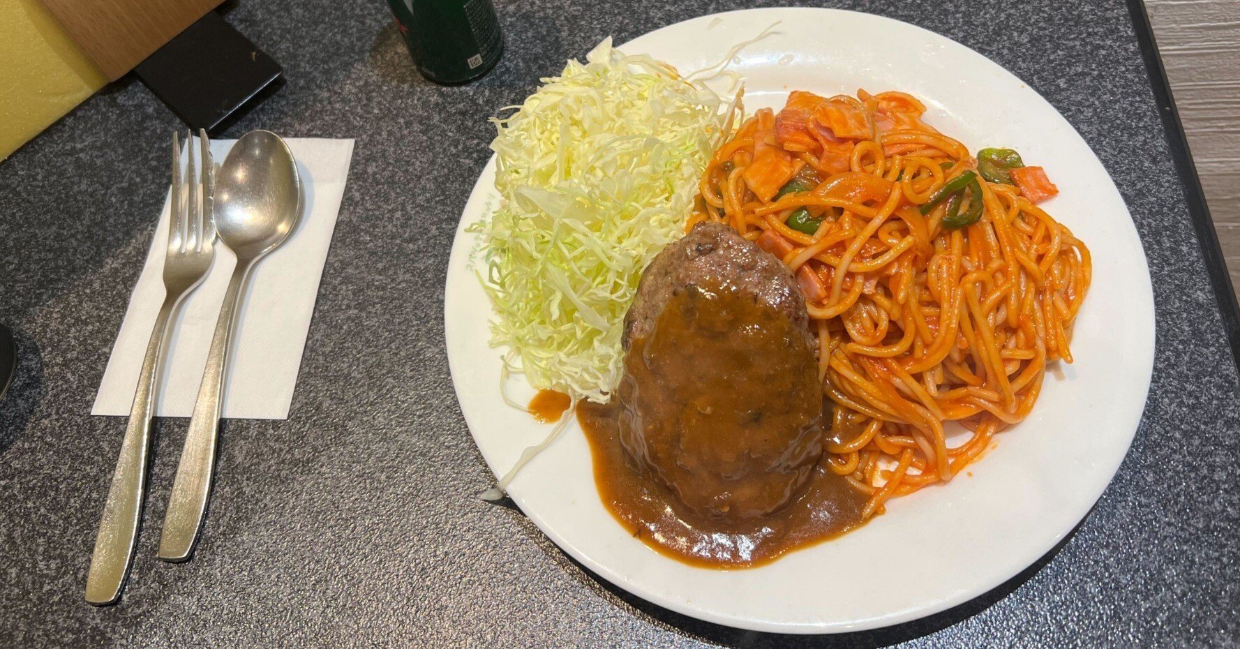 笹塚駅近くのおいしいお店情報： ロビン｜AMBER NOTES（アンバーノーツ）