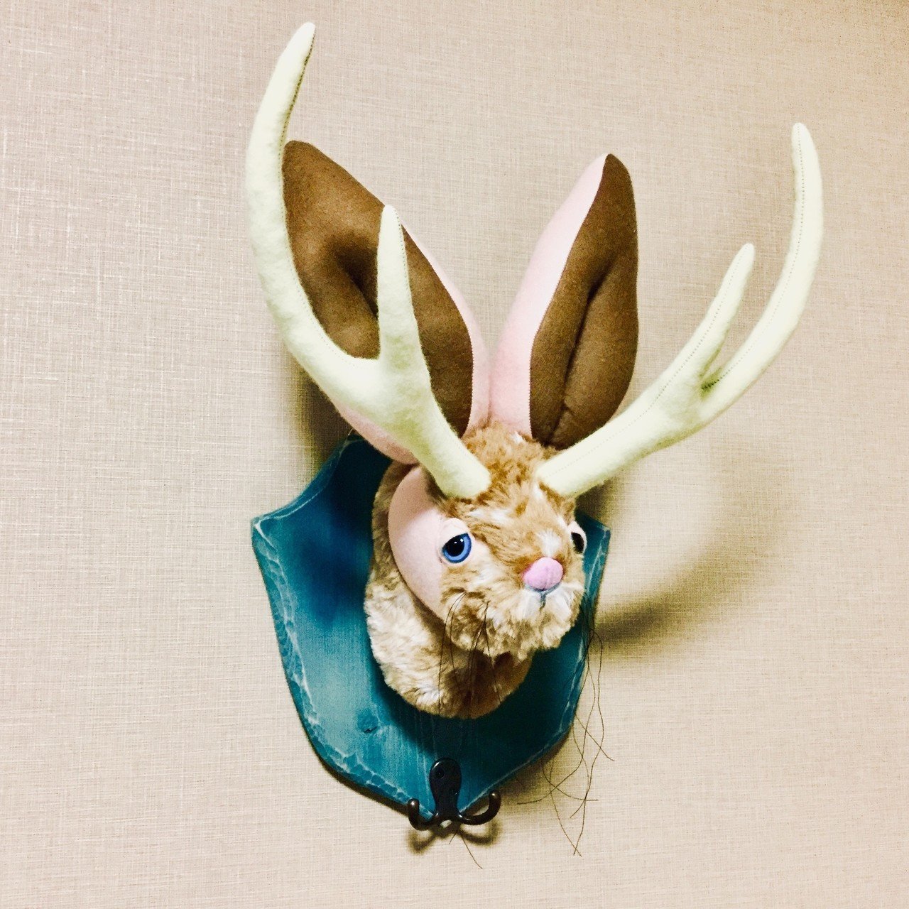 受付終了】Hande und Stitchさんの大きなアニマルトロフィーを作