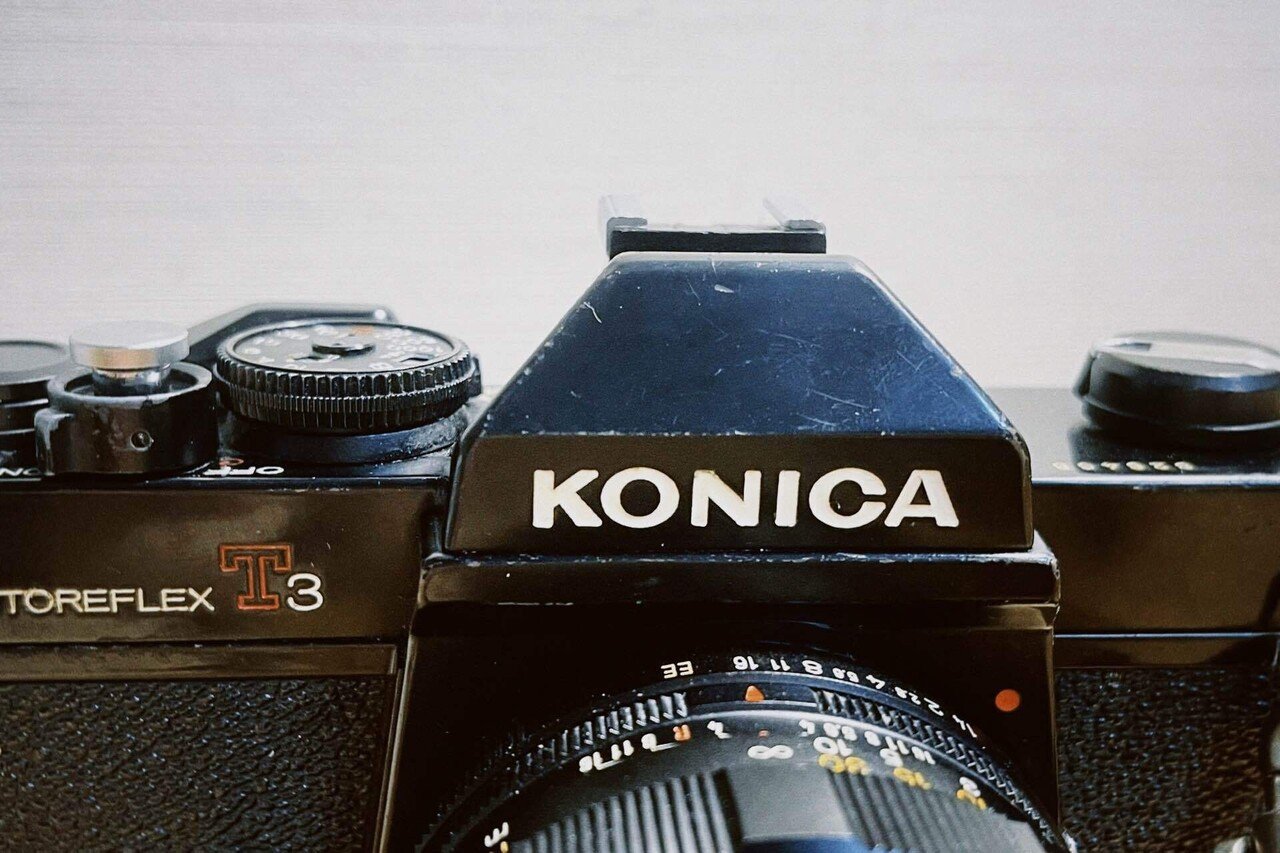 KONICA Autoreflex T3 一眼レフカメラ Konica Autoreflex T3 with 50mm f/1.8 and 135mm f/3.2 KIT