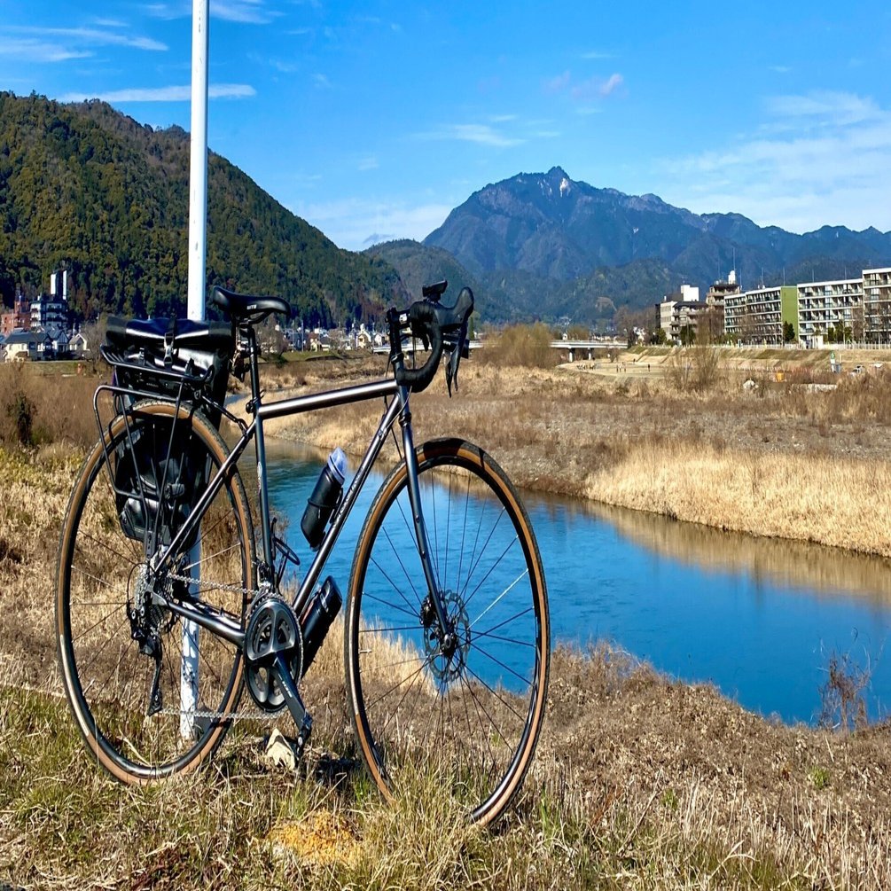 1年乗ったレビュー】Vigore 山と旅の自転車Plus｜Charibito