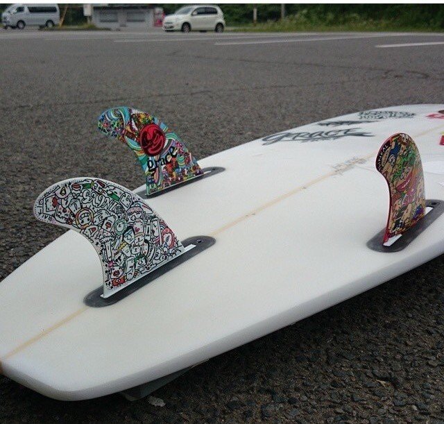 サーフィンのフィンアート｜Yasuko