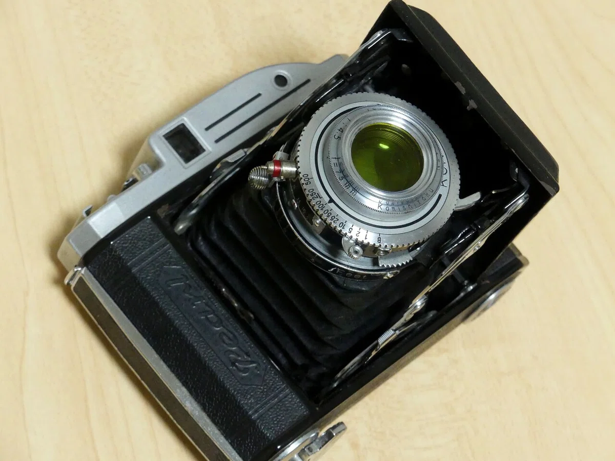 美品】Mamiya 645 中判カメラ 本体・カメラケース・ストラップ付き