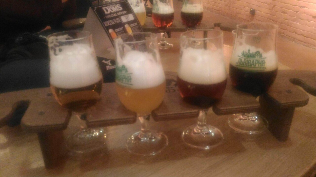 リヴィウのビール工場で頼んだビール