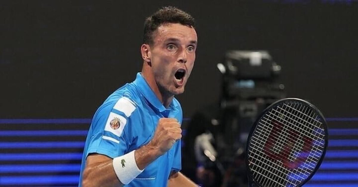 バウティスタ·アグート パーソナル プロストック フレーム