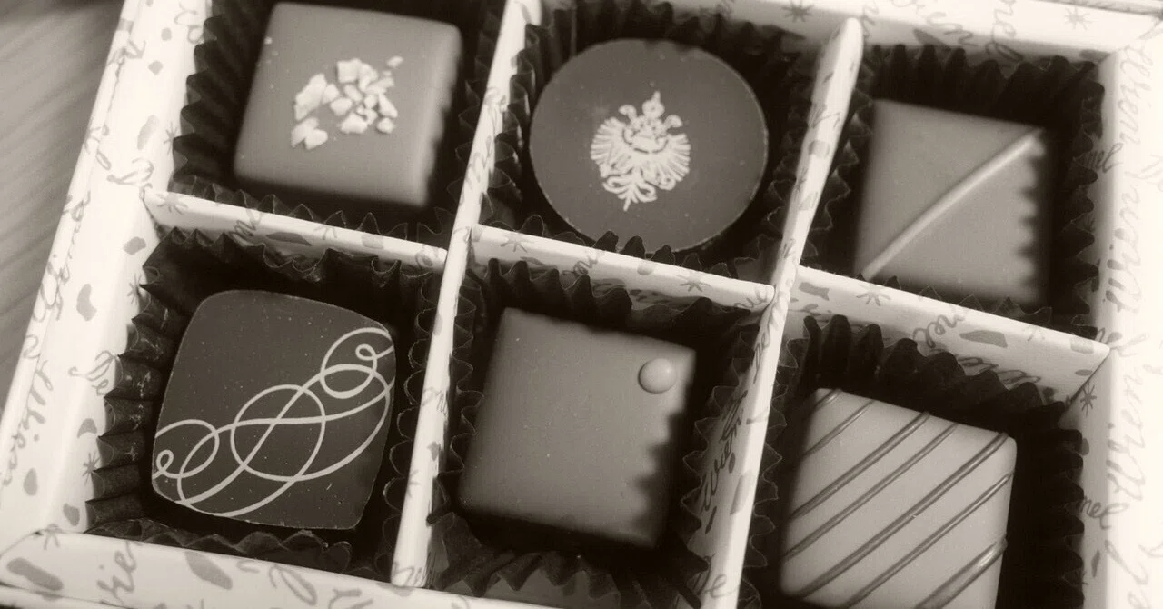 Chocolate and the Romantics (Piano Practice Diary)｜bluedaisy