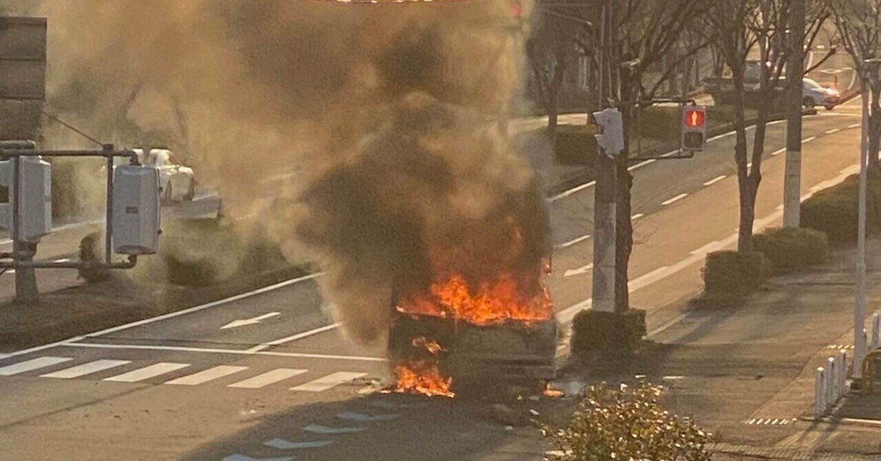 バンライフ 軽トラを走行中 荷台が爆発 マイケルたいが Note