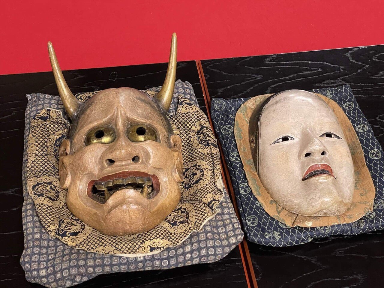 能面 泣増