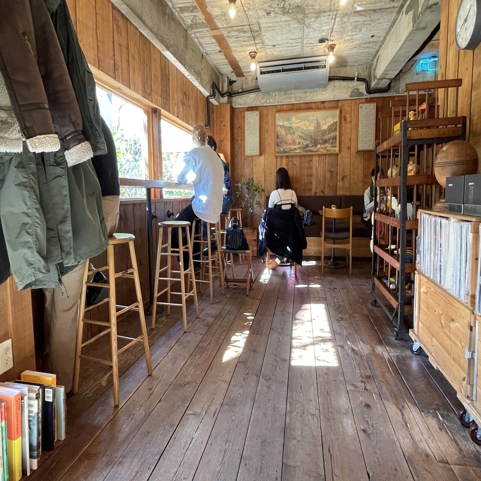 自由で開放的な代々木のカフェ「PADDLERS COFFEE」。本格コーヒーと