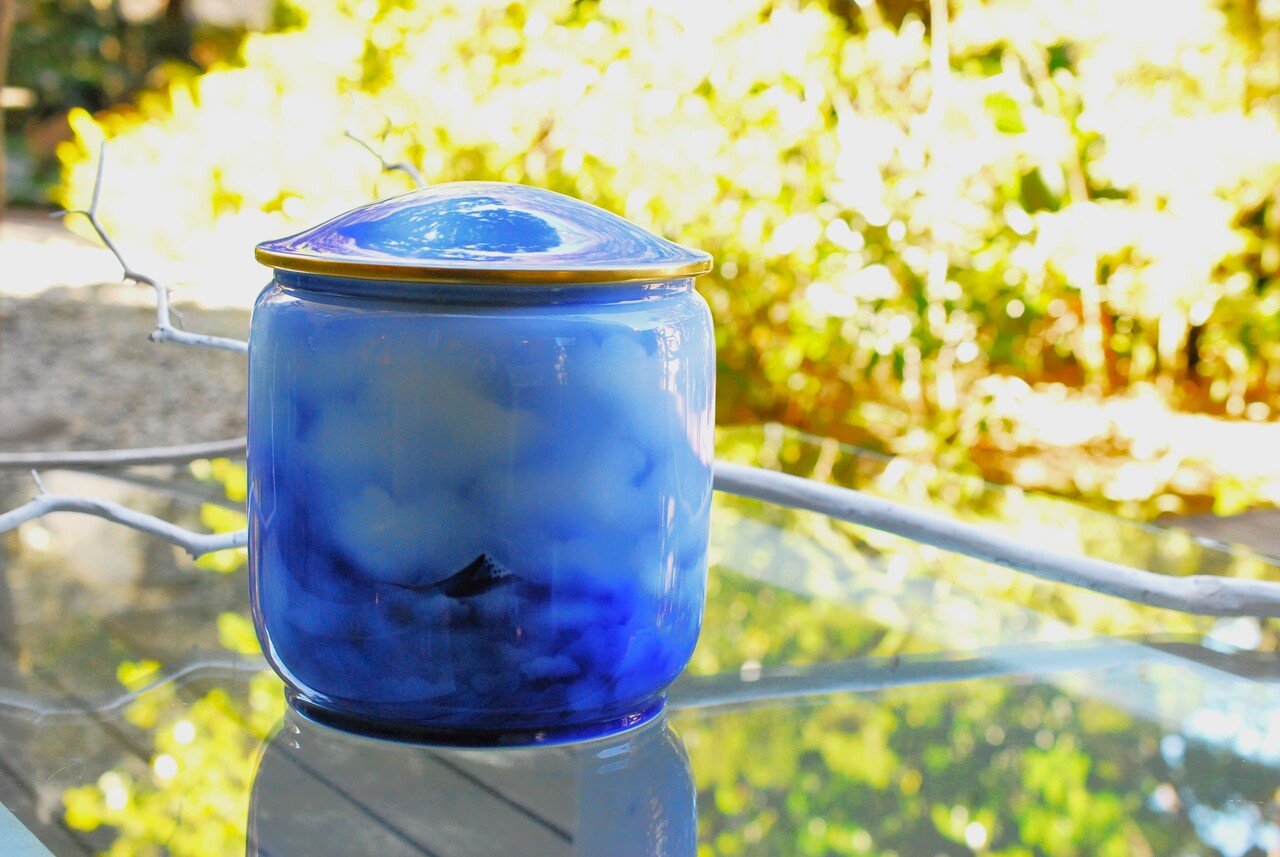 第1回 深川製磁の骨壺って？｜深川製磁 骨壺のはなし ～想いを込めた