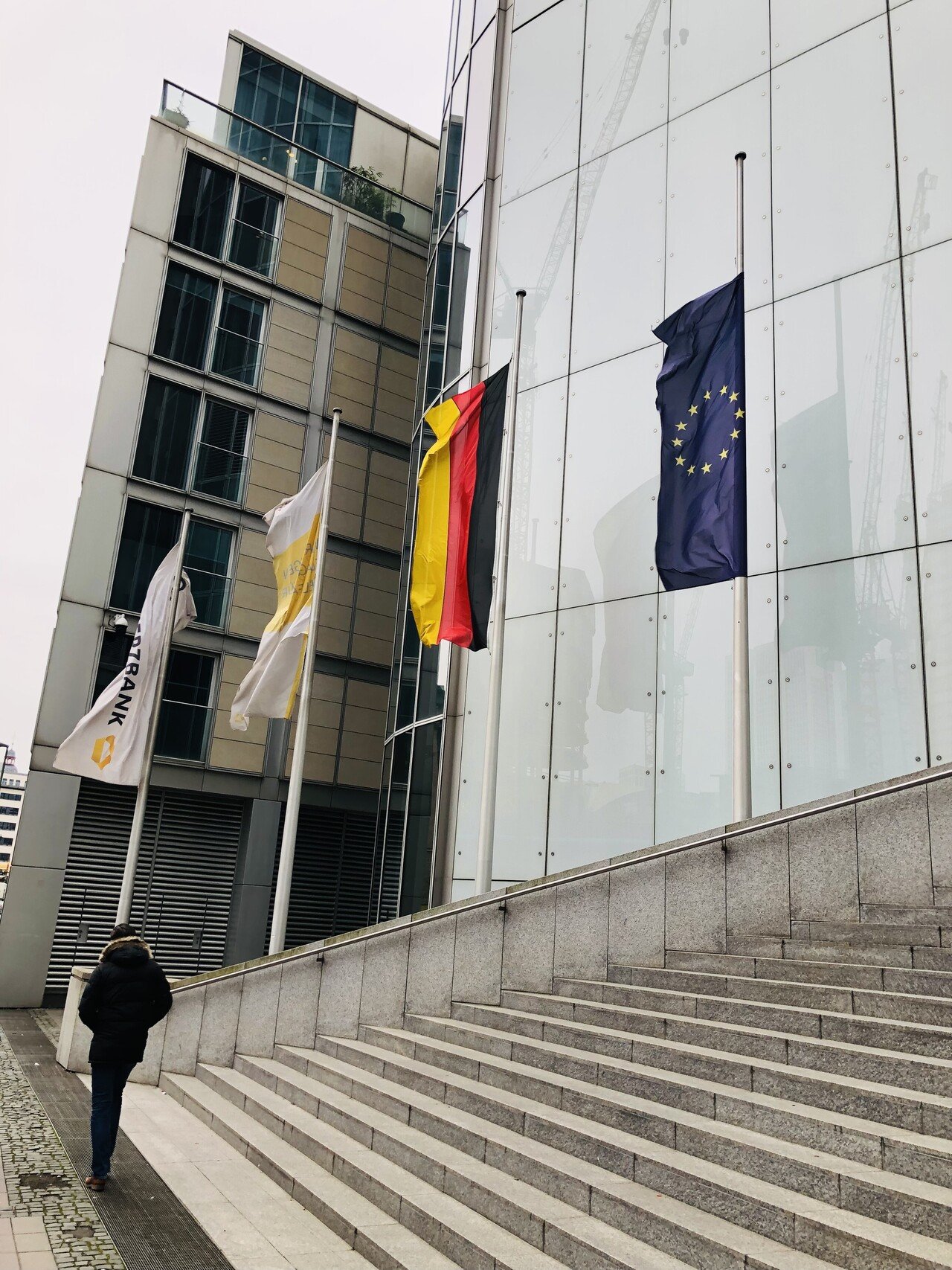 Dmmオンライン英会話の英語講師である東欧に住むヨーロッパ人が話す英会話 それが僕にとっての英語学習の 最終ゴールかもと気づく 彼 彼女はネイティブでもなく イギリスやアメリカ圏への留学経験もない にもか Ryusei 流星 Sdgs業界で働く 人 ３０代後半から英語